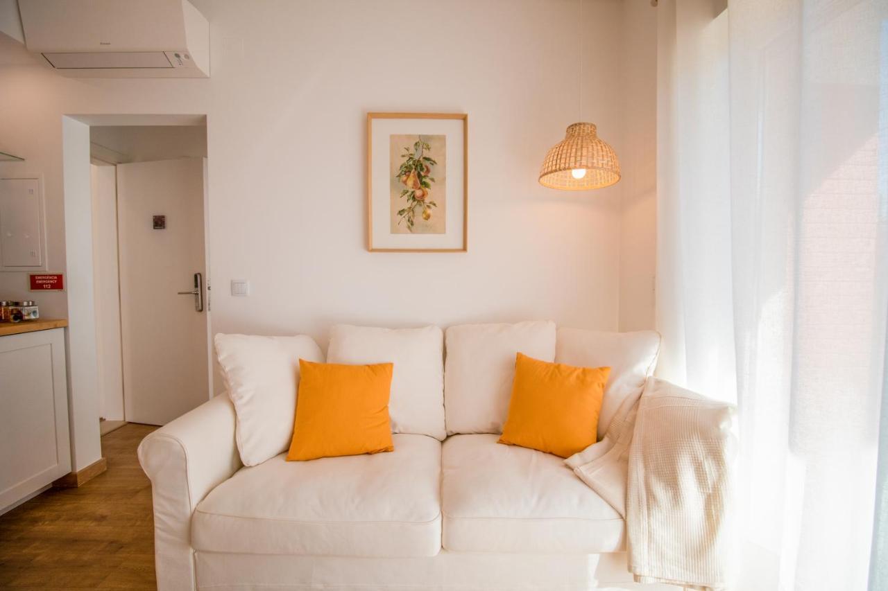 188 Apartments - Buganvilia - Pool And Balcony Cascais Esterno foto